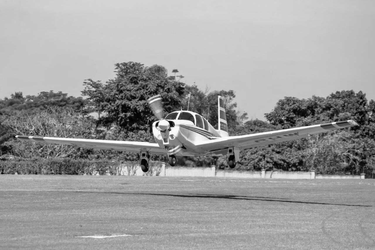 Mooney M20B